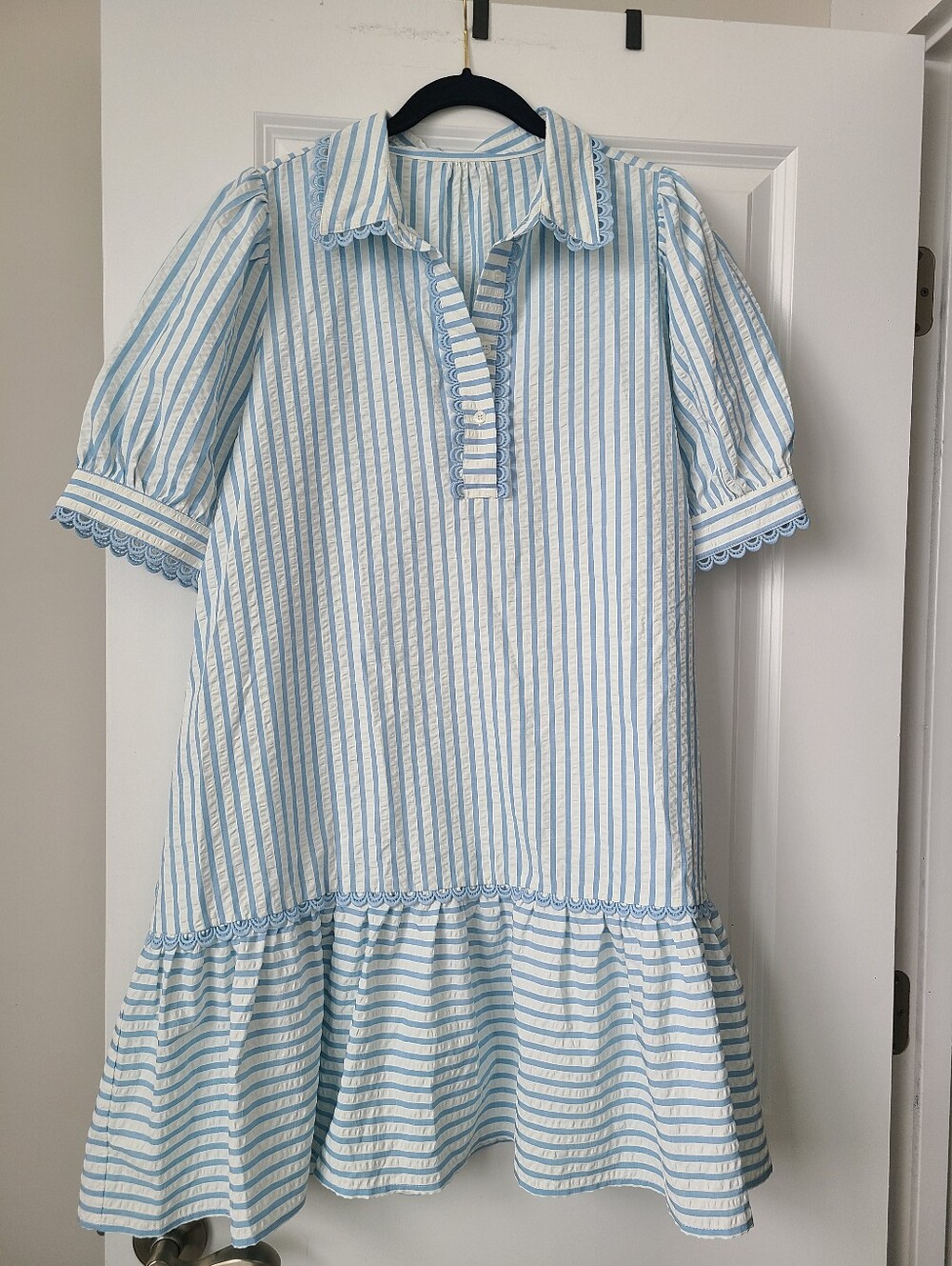 Boutique Blue And White Striped Seersucker Scalloped Trim Dress